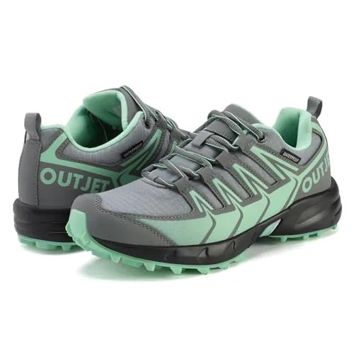 9 Best Waterproof Shoes For Travel (2026 Review Guide)
